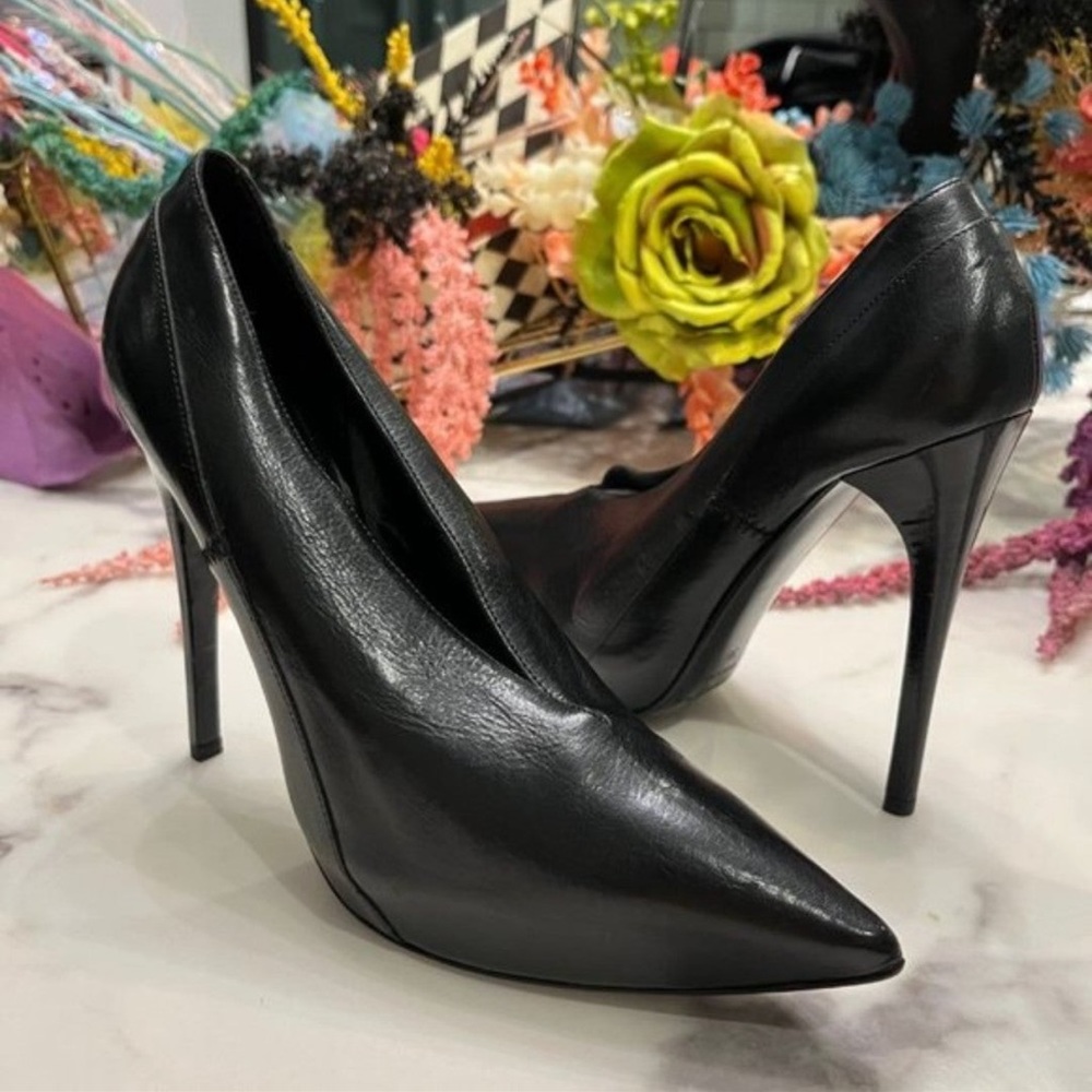 Burberry heels